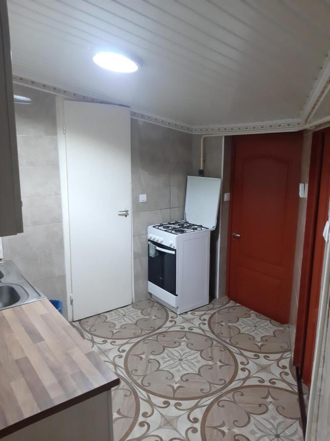 Viktoria Vendeghaz Apartment มิชโคลซ์ ภายนอก รูปภาพ